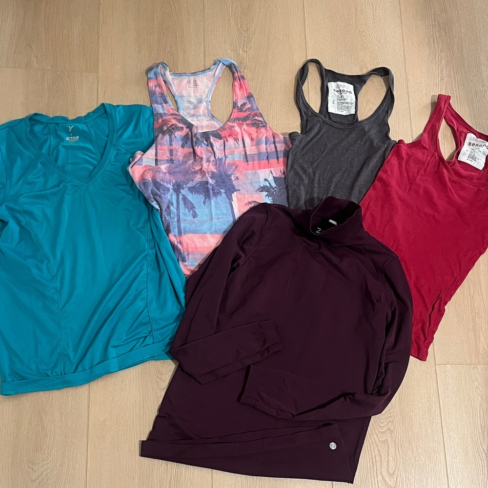 6 Athletic work out tops
